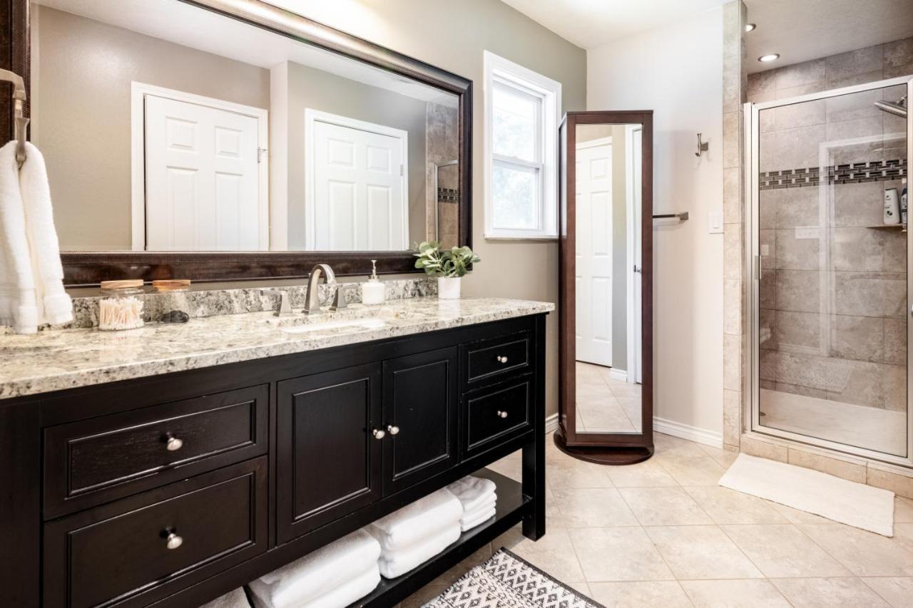 Villa Ol Sarge Retreat Outdoor Amenities Cozy Charm Bryan Exterior foto