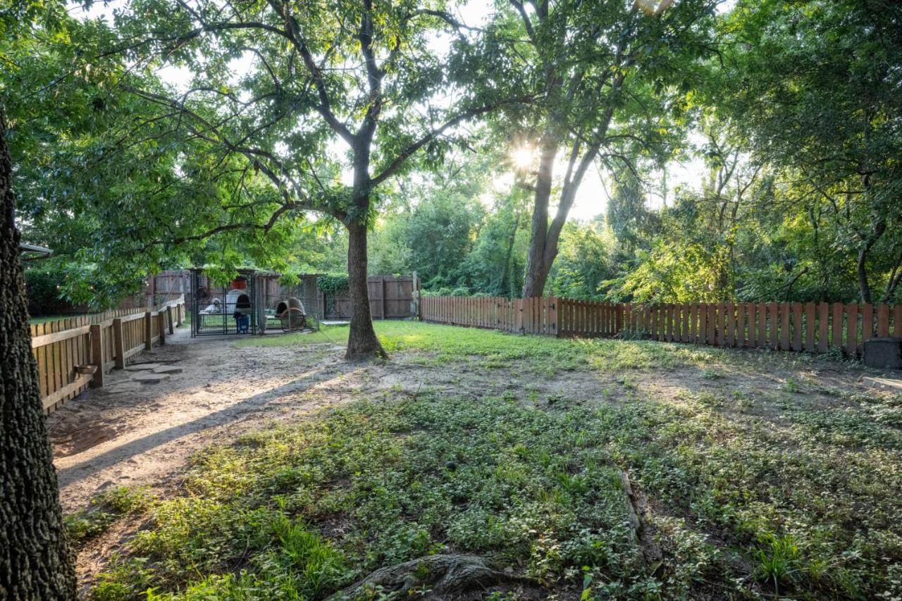 Villa Ol Sarge Retreat Outdoor Amenities Cozy Charm Bryan Exterior foto