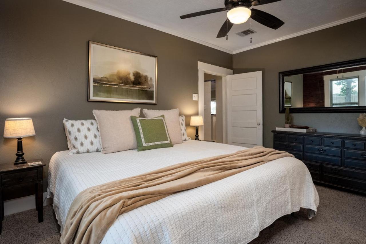 Villa Ol Sarge Retreat Outdoor Amenities Cozy Charm Bryan Exterior foto