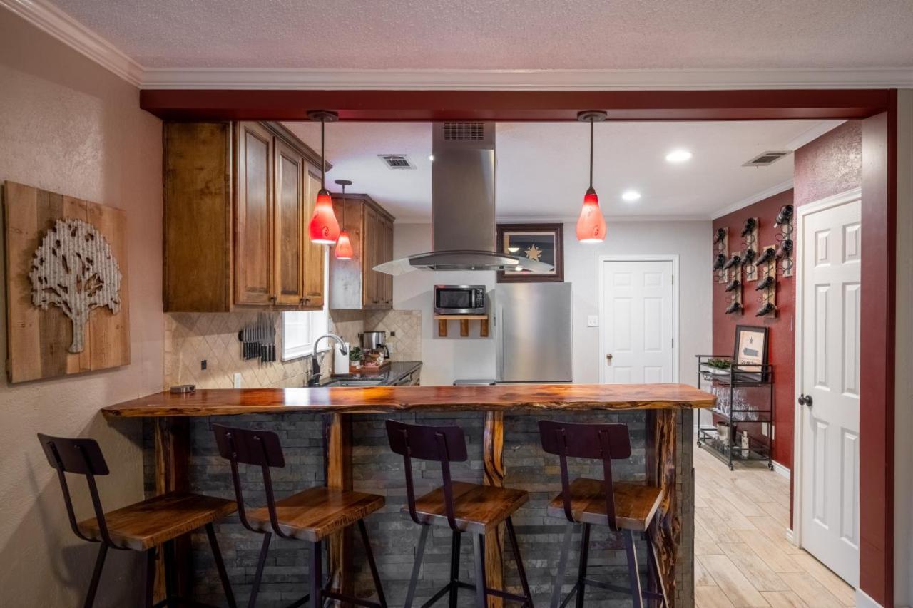Villa Ol Sarge Retreat Outdoor Amenities Cozy Charm Bryan Exterior foto